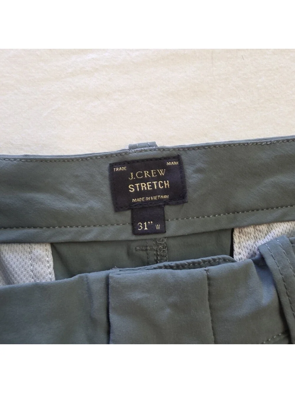 J. Crew Factory Men's Flex Stretxh Nylon Tech Shorts Sage Green Sz 31